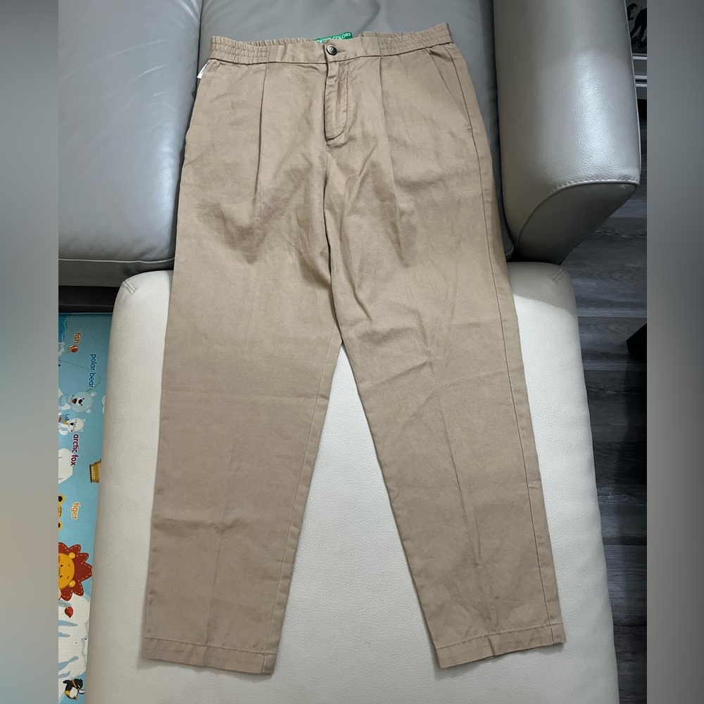 NWT - United Colors of Benetton Men’s Chino with Elastic Waist - EU 48 / US 32